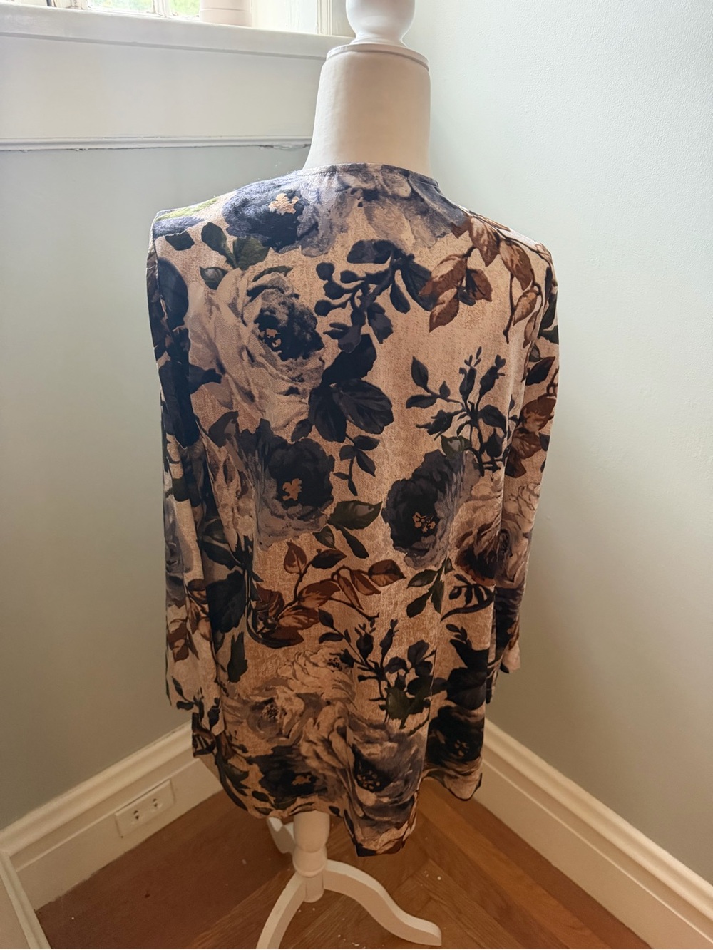 Susan Graver Artisan Floral Open Front Kimono Cardigan Beaded Trim Size Small - Picture 5 of 8